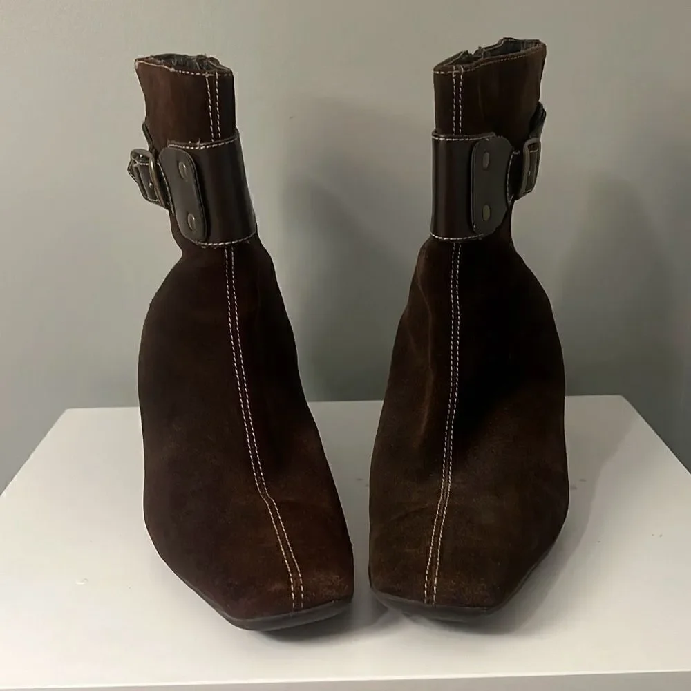 Aerosoles Women's Brown Suede Belted Pointed Toe Ankle Booties